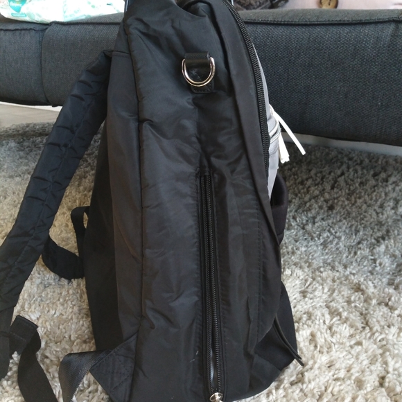 SKIP*HOP diaper bag - Picture 4 of 8